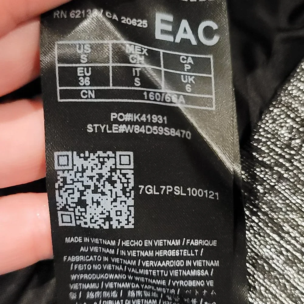 NWT Guess Women's Black and Silver Metallic Rouched Romper - Picture 6 of 8